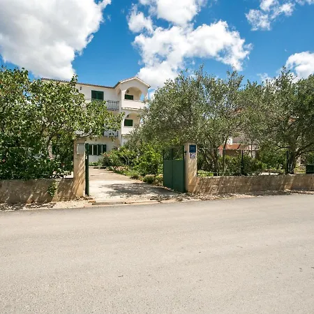 Simplistic In Ibenik Near Sea *